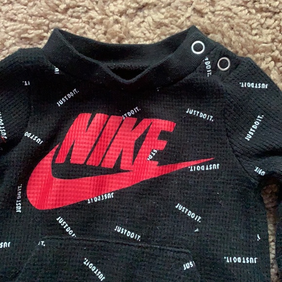 Nike Newborn Thermal One Piece - Picture 3 of 5
